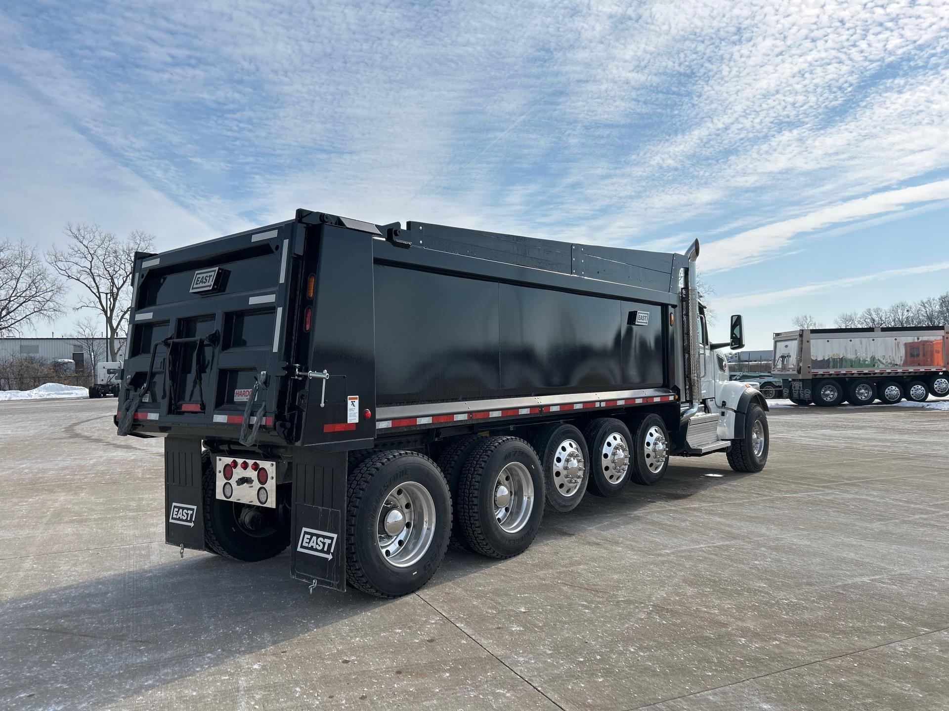 2026 Peterbilt 567 in Perrysburg, OH — photo 5