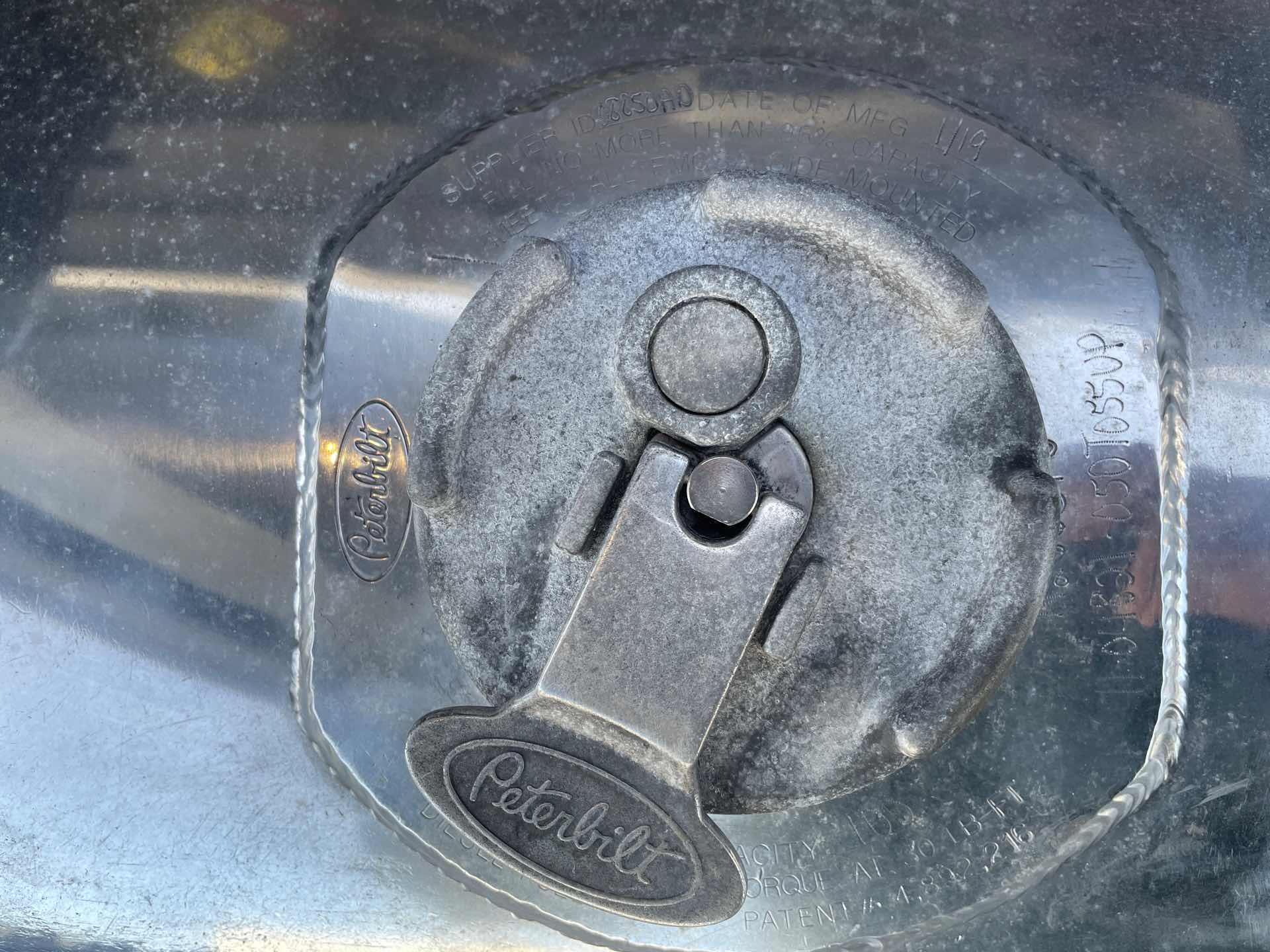 2020 Peterbilt 567 in Columbus, OH — photo 17