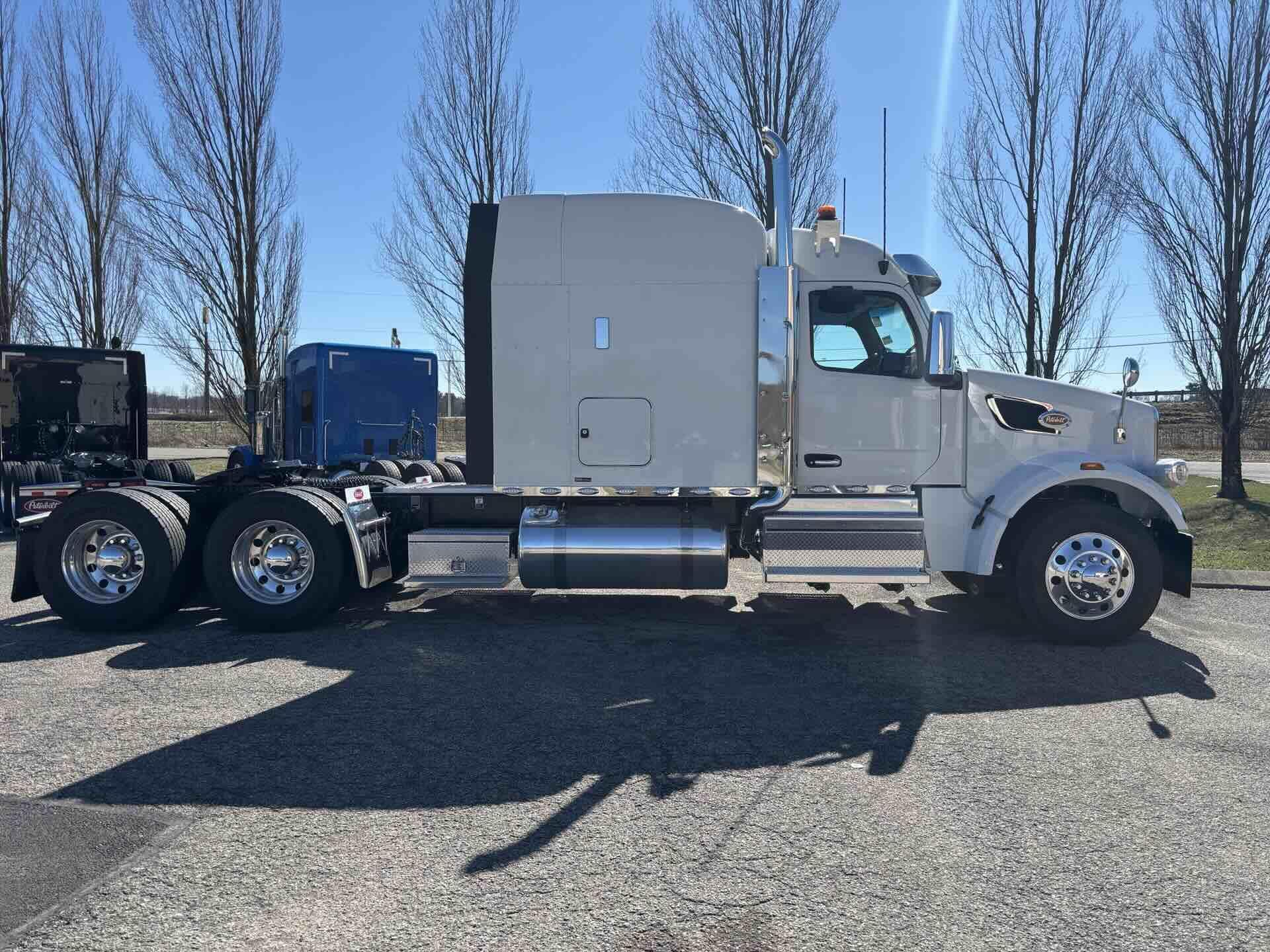 2026 Peterbilt 567 in Broadview Hts, OH — photo 4