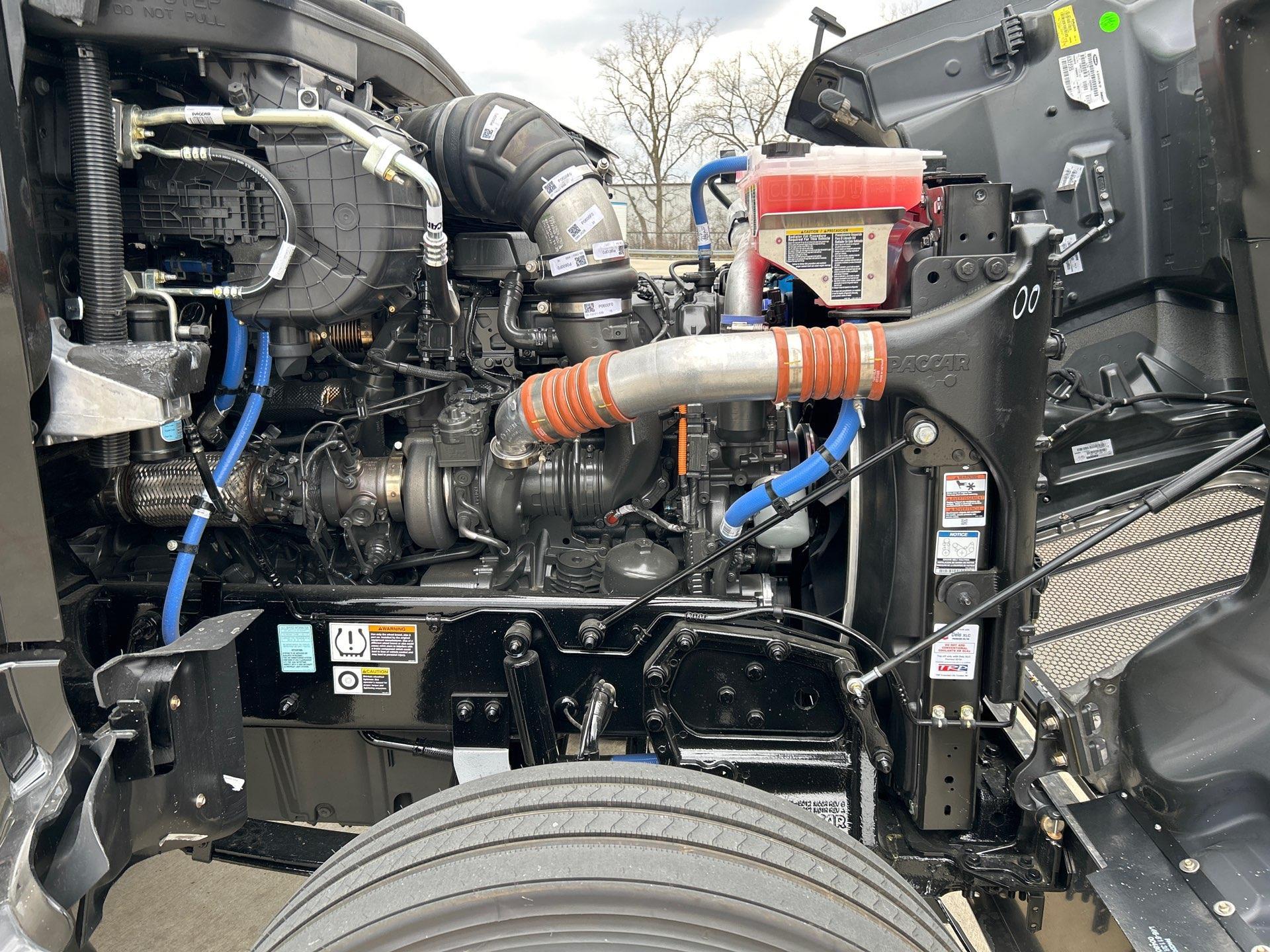 2027 Peterbilt 567 in Perrysburg, OH — photo 7