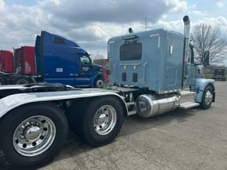 2025 Peterbilt 567 in Zanesville, OH — photo 6