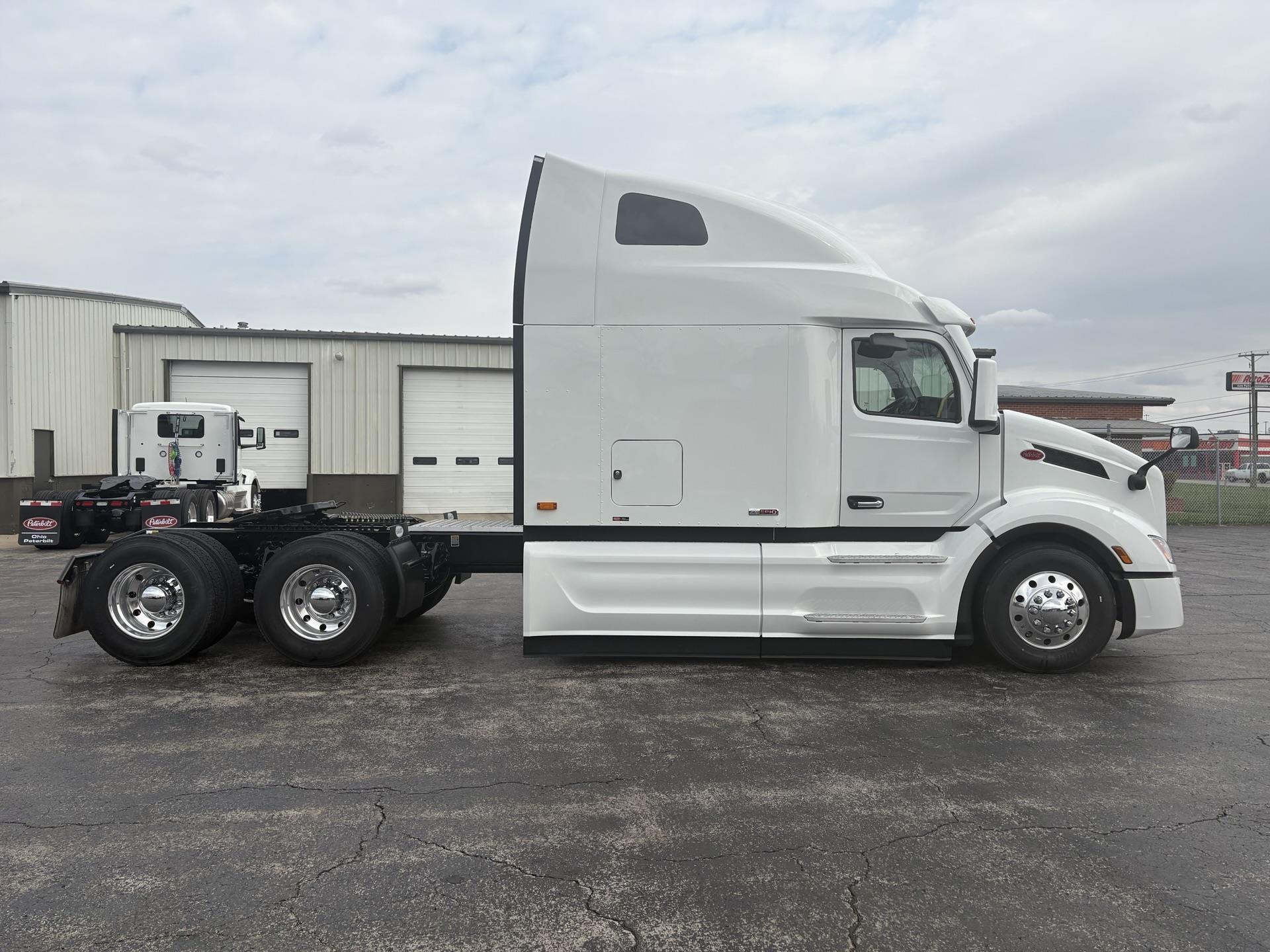 2027 Peterbilt 579 in Findlay, OH — photo 7