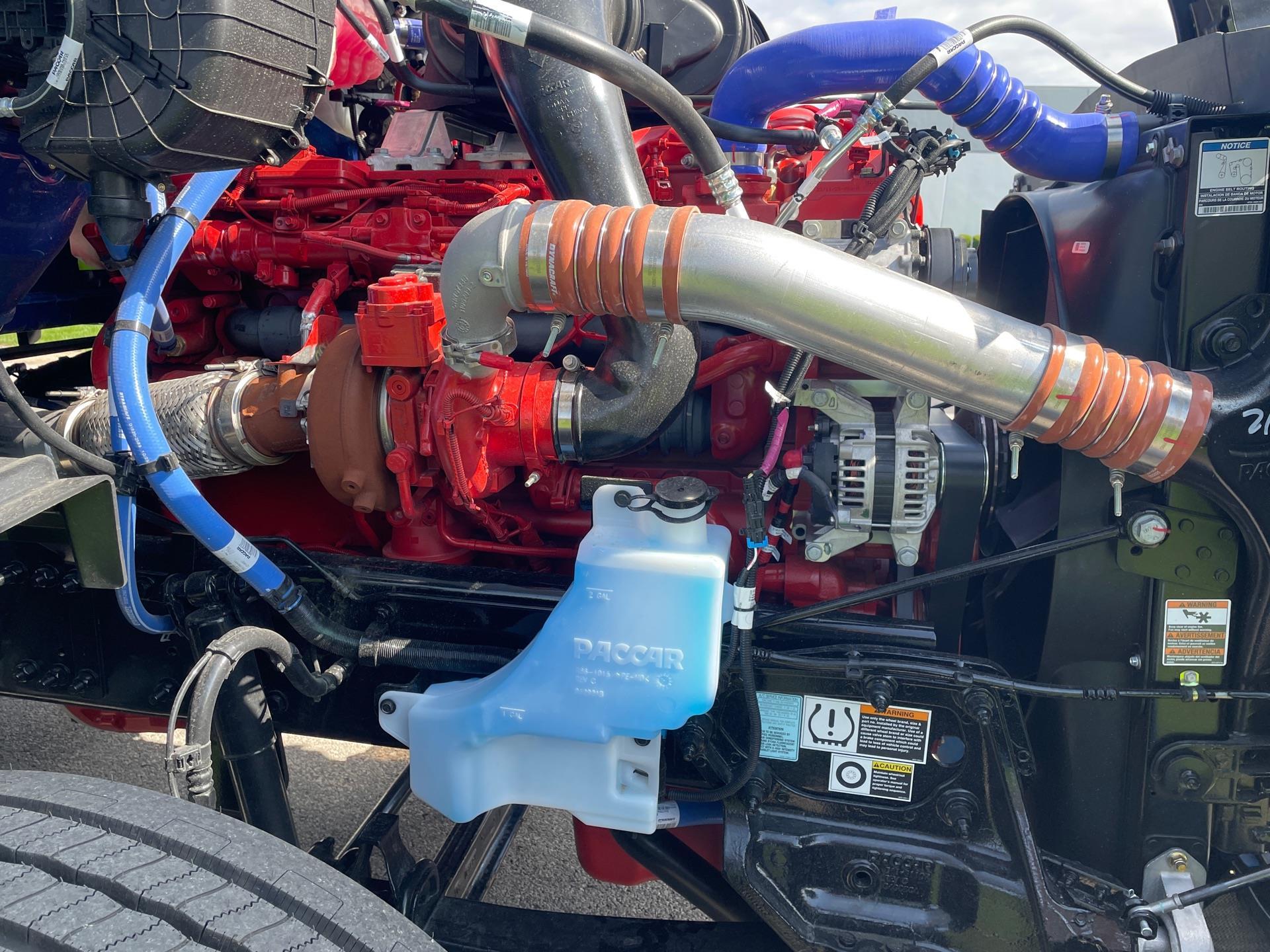 2027 Peterbilt 579 in Columbus, OH — photo 15