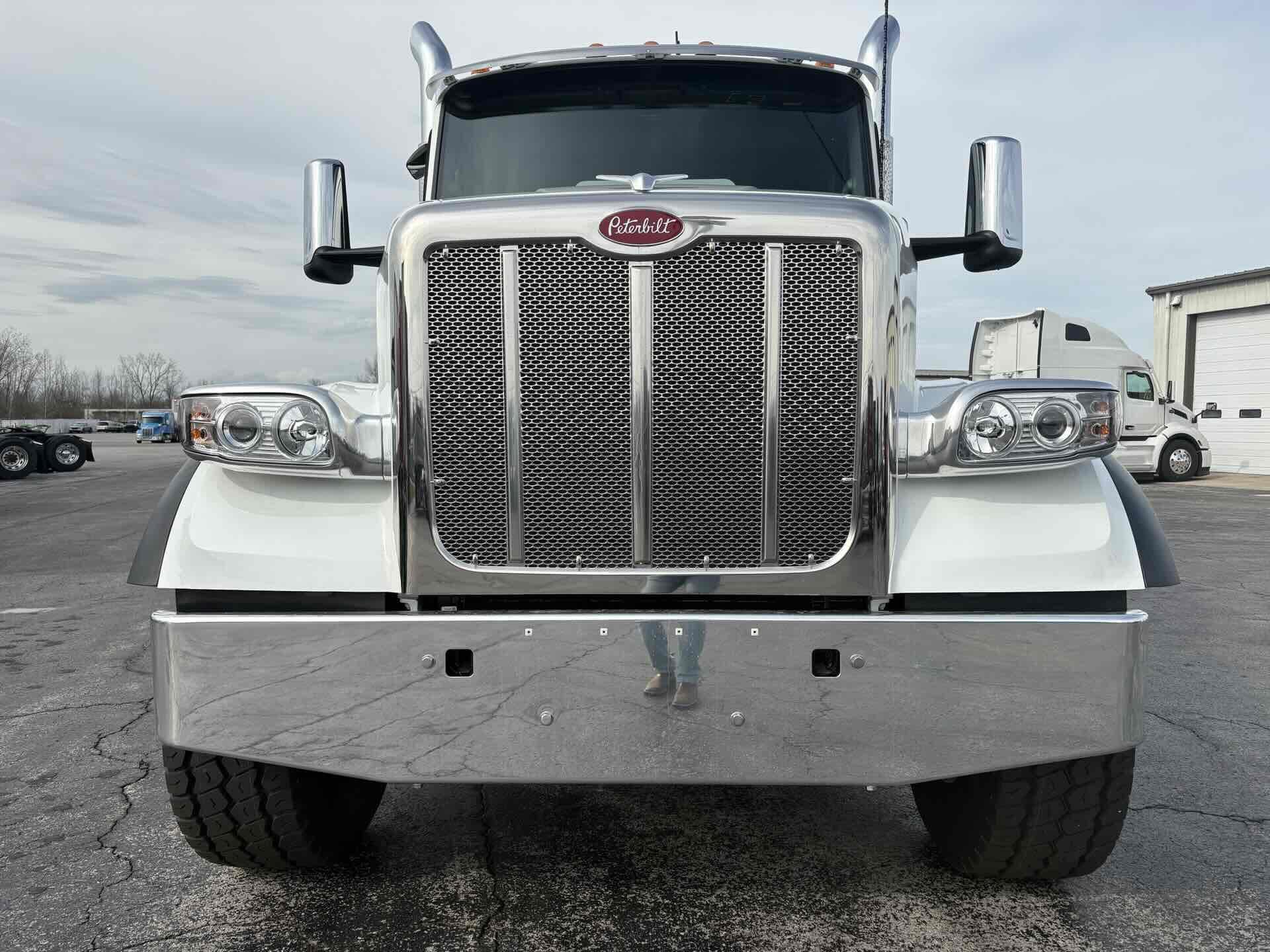 2027 Peterbilt 567 in Findlay, OH — photo 3