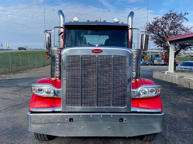 2027 Peterbilt 589 in Lima, OH — photo 3