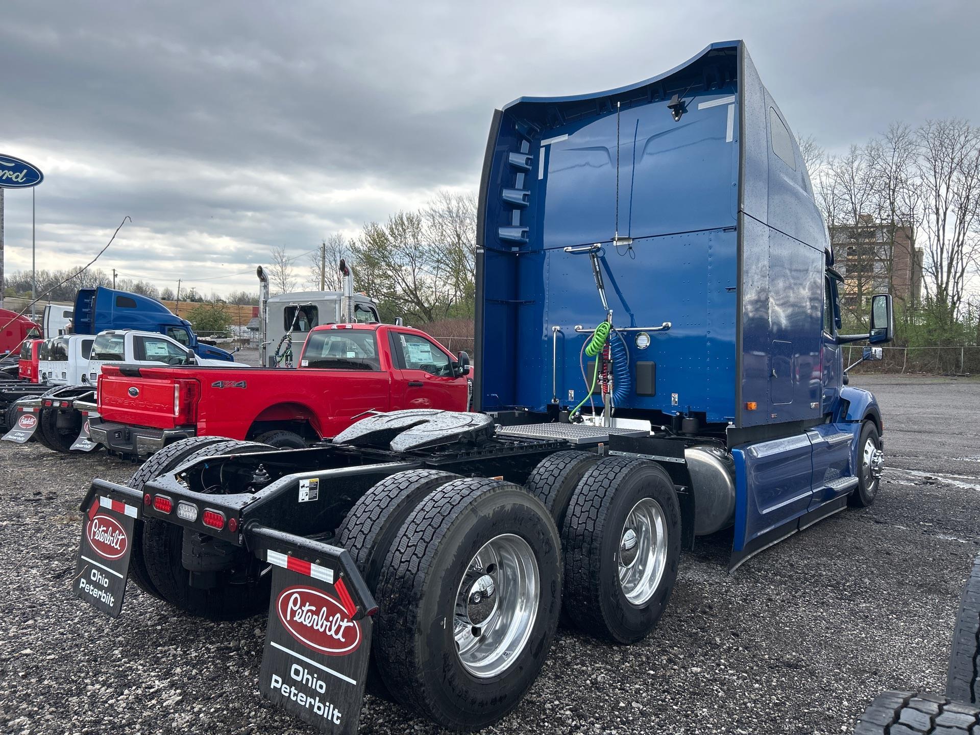2027 Peterbilt 579 in Youngstown, OH — photo 6