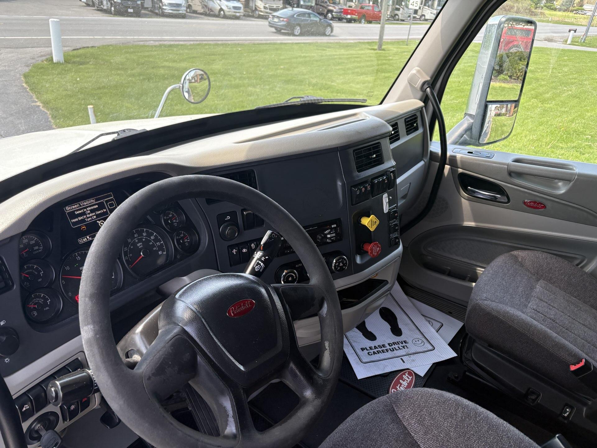 2019 Peterbilt 579 in Findlay, OH — photo 9