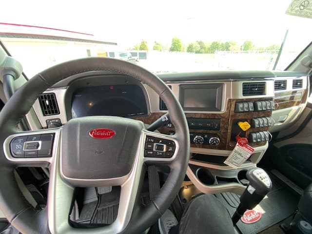 2027 Peterbilt 589 in Lima, OH — photo 20
