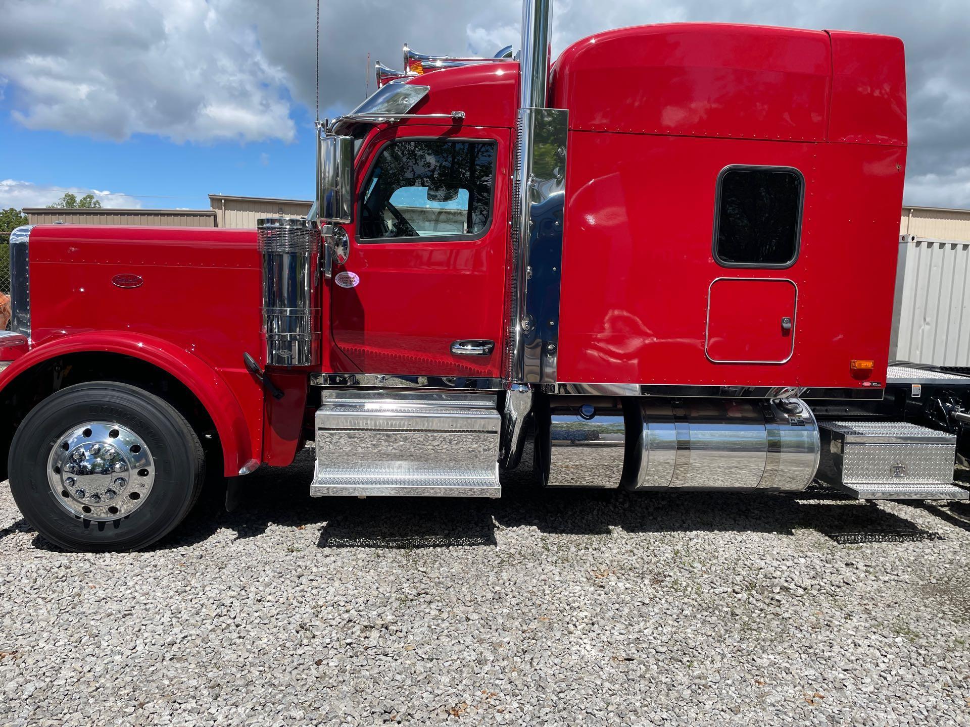 2027 Peterbilt 589 in Grove City, OH — photo 11