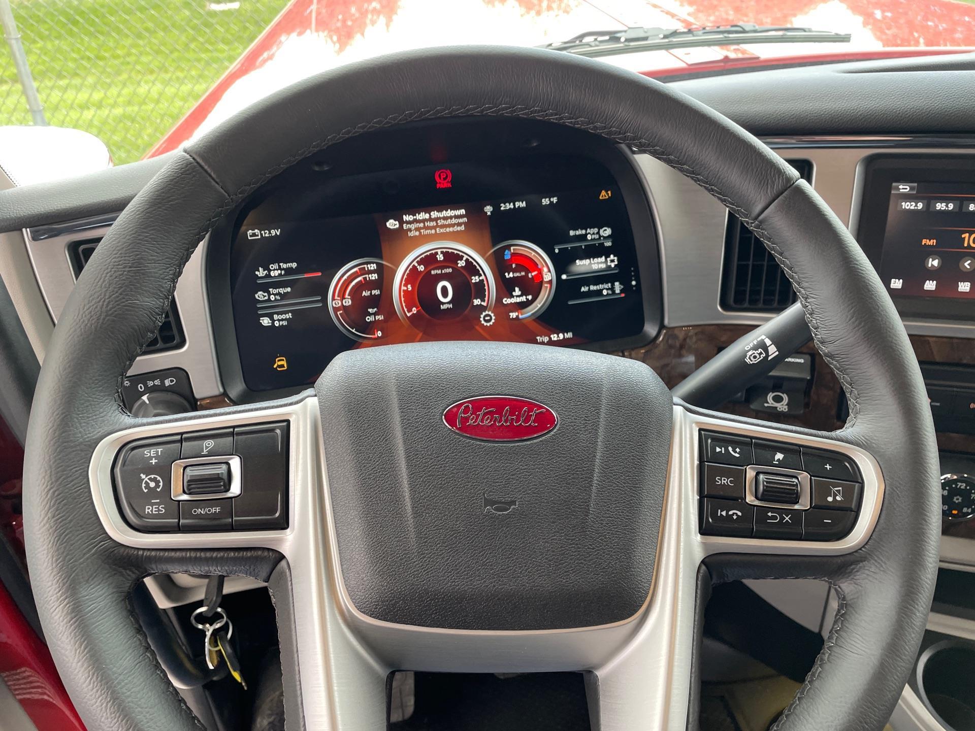 2027 Peterbilt 589 in Grove City, OH — photo 15