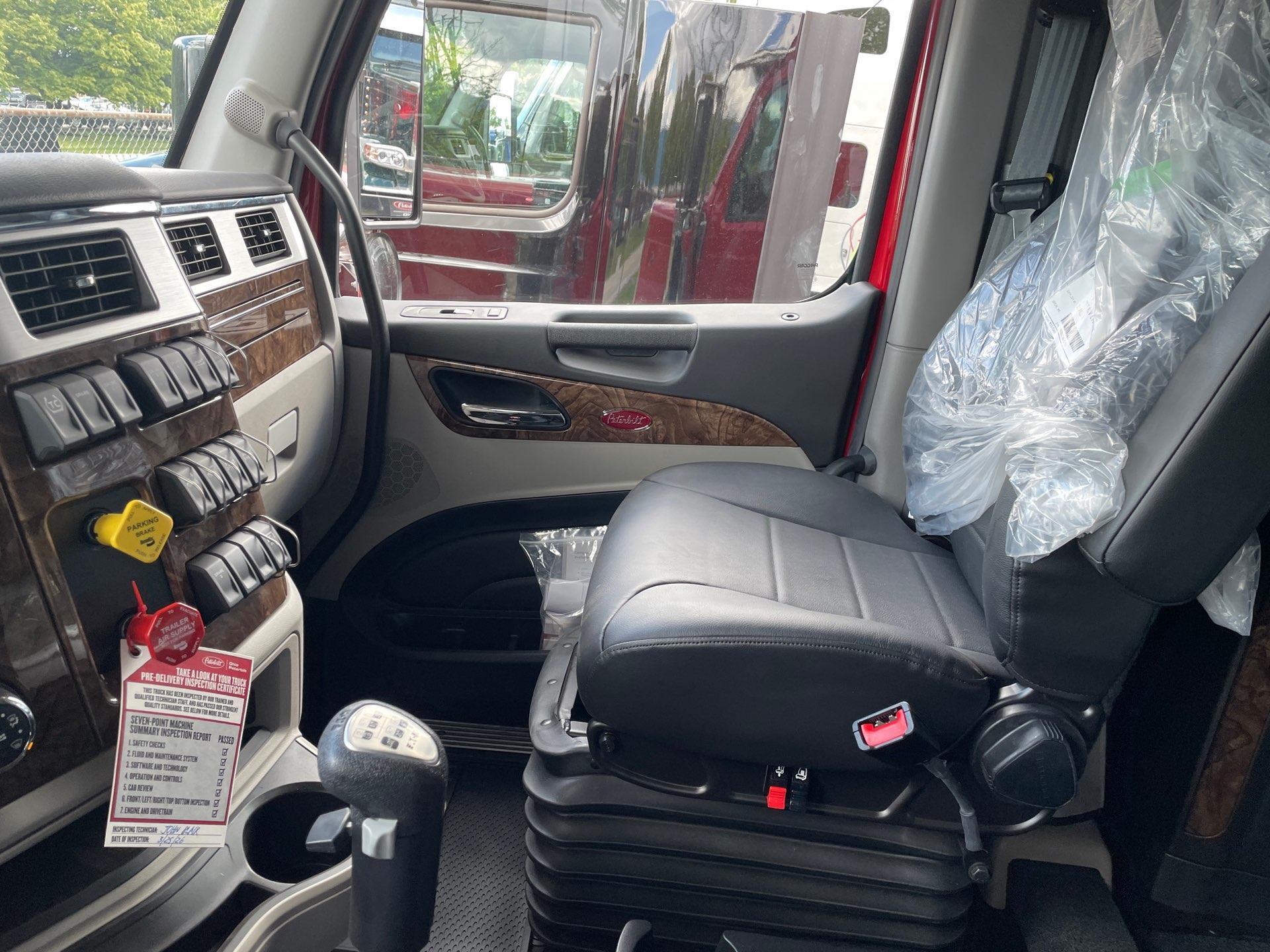 2027 Peterbilt 589 in Grove City, OH — photo 30