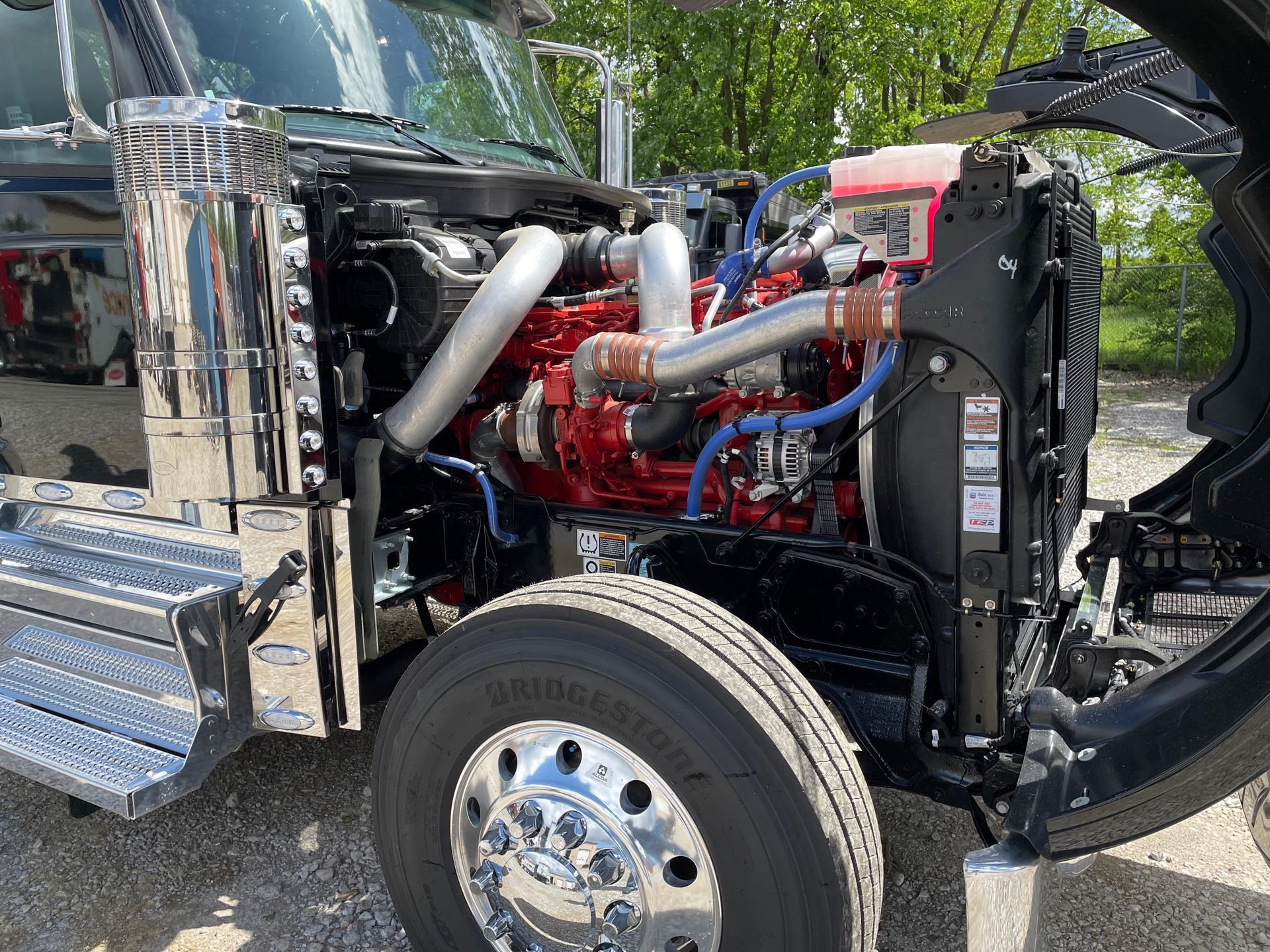 2027 Peterbilt 589 in Grove City, OH — photo 13