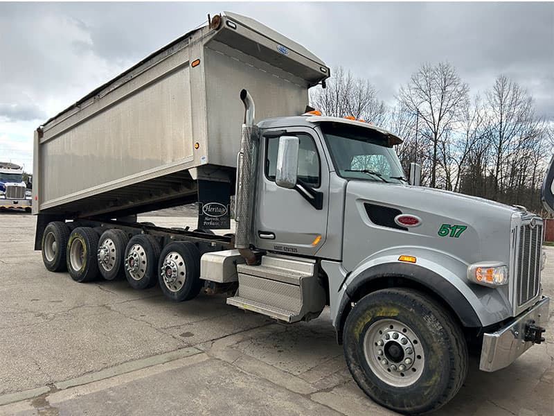 2021 Peterbilt 567 in Broadview Hts, OH — photo 3