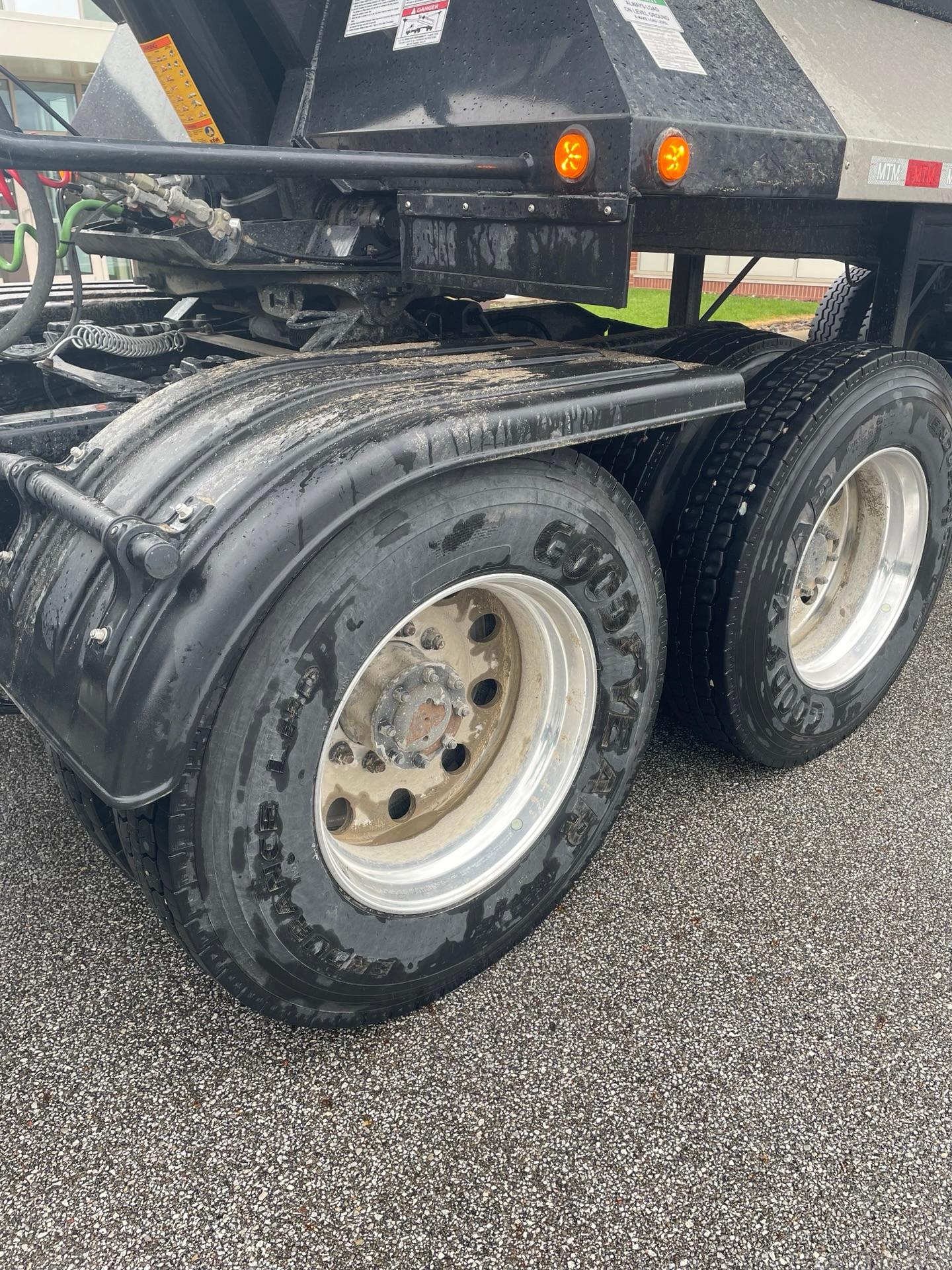 2025 Peterbilt 567 in Broadview Hts, OH — photo 17