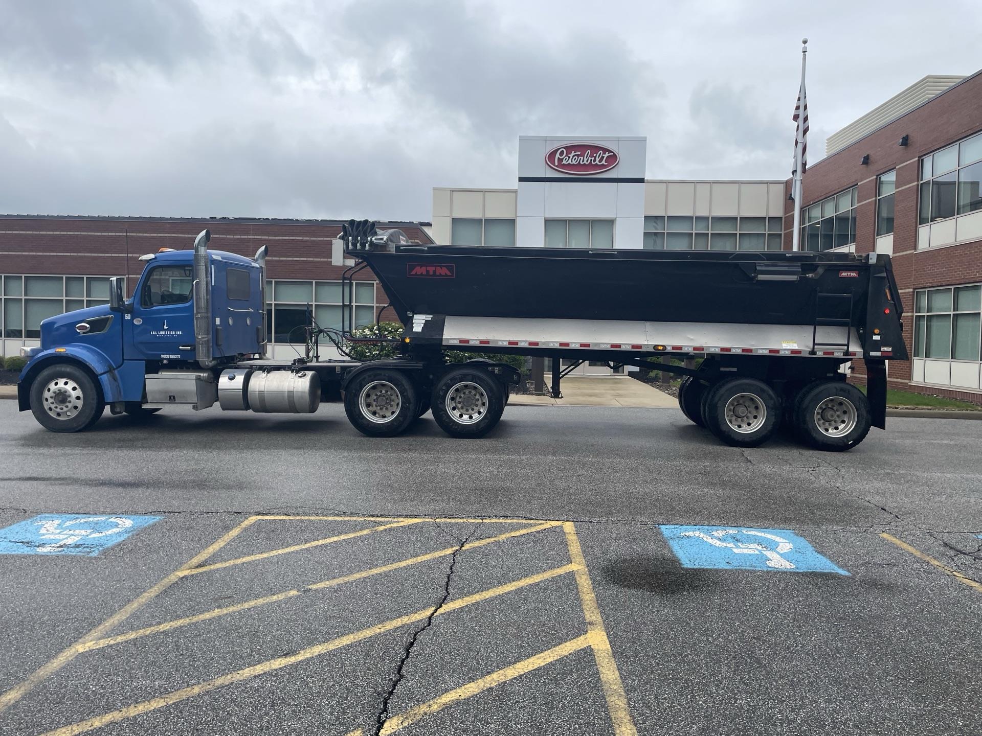 2025 Peterbilt 567 in Broadview Hts, OH — photo 10