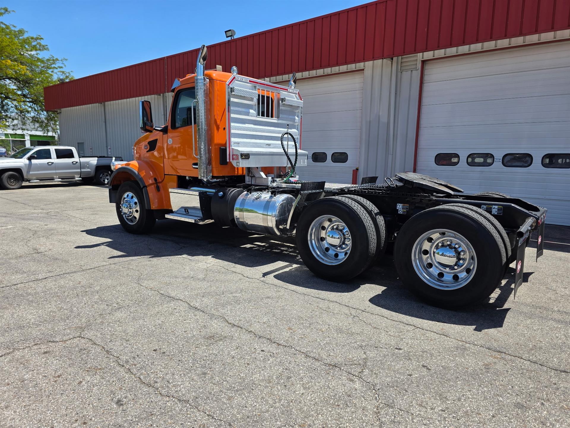 2024 Peterbilt 567 in Columbus, OH — photo 3
