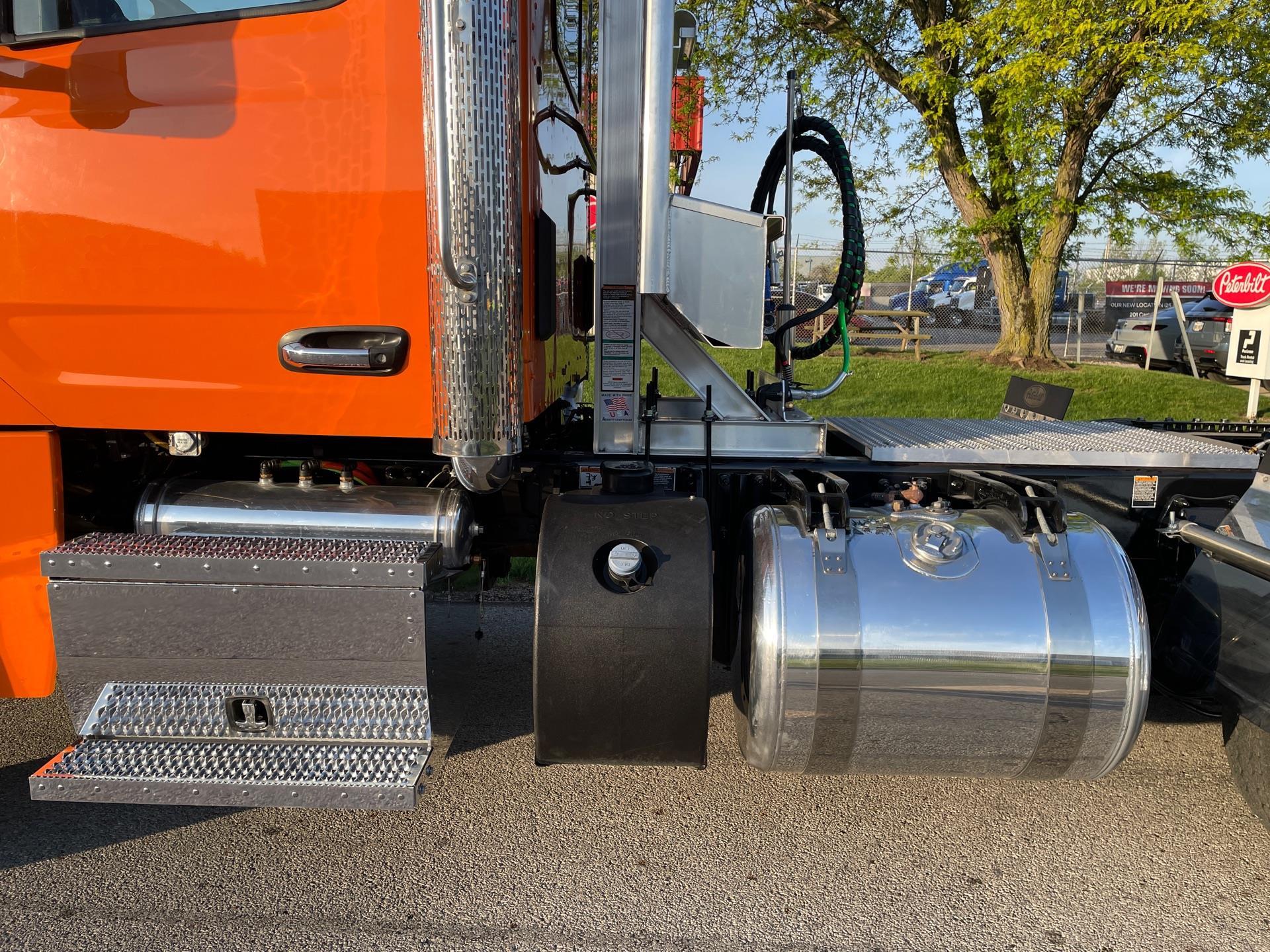 2024 Peterbilt 567 in Columbus, OH — photo 5