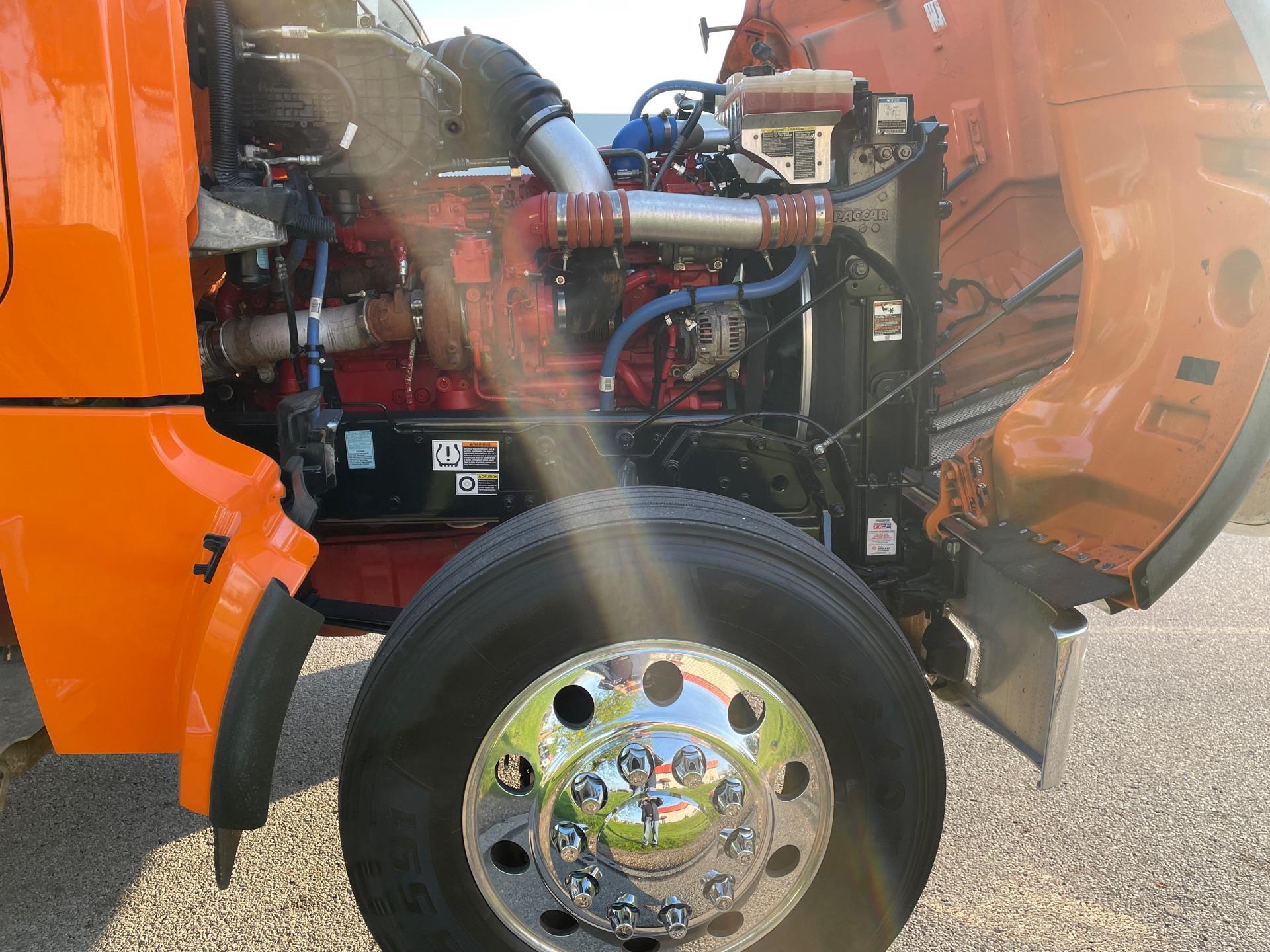 2024 Peterbilt 567 in Columbus, OH — photo 11