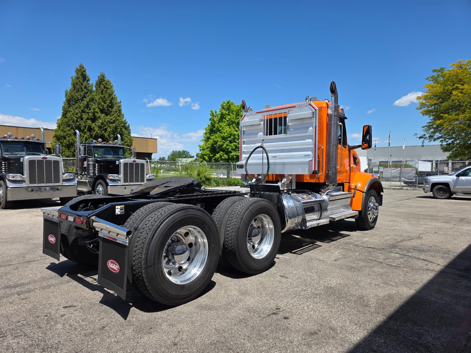 2024 Peterbilt 567 in Columbus, OH — photo 6