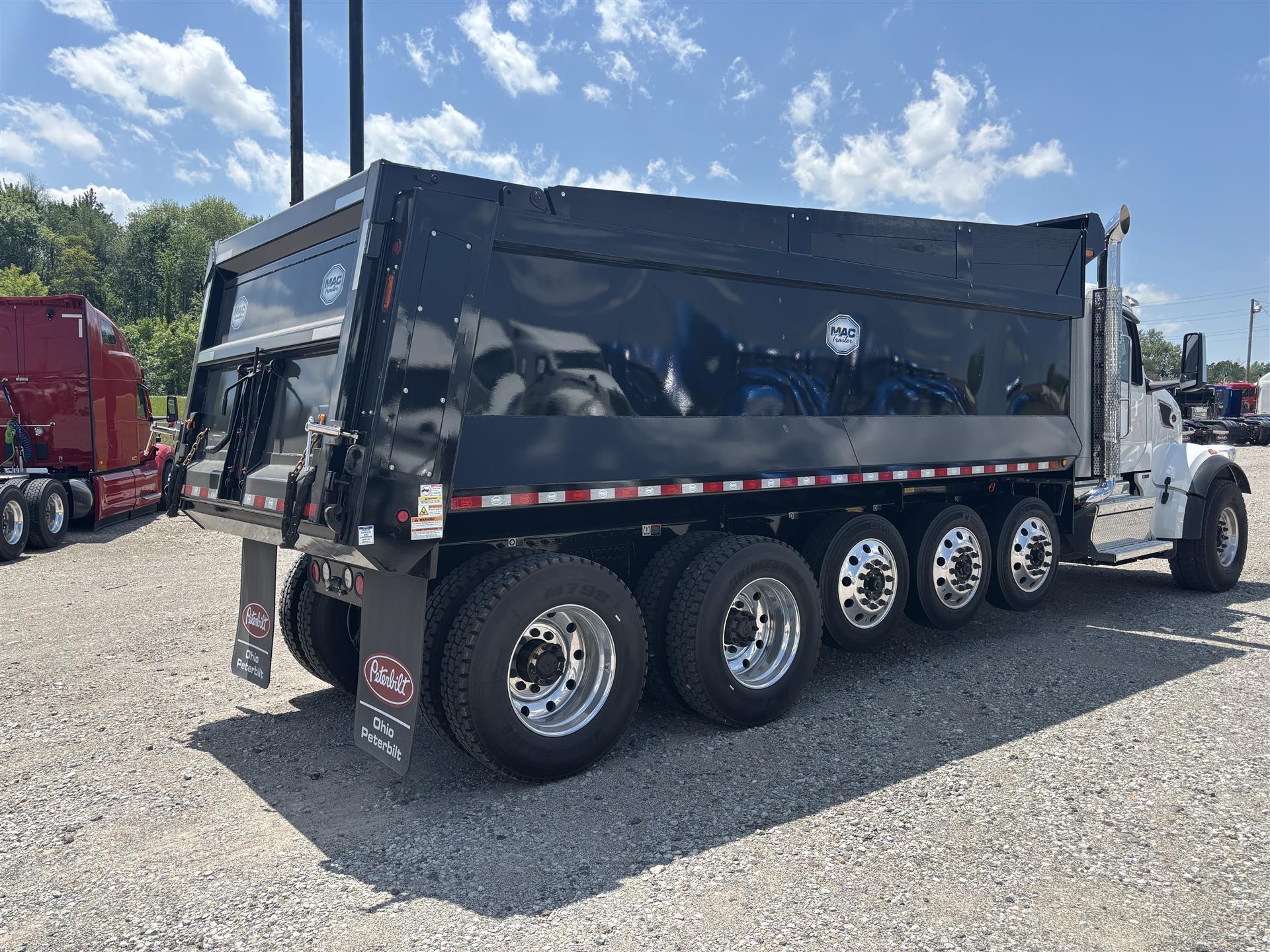 2027 Peterbilt 567 in Canton, OH — photo 3