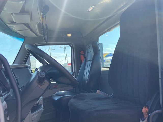 2019 Peterbilt 579 in Lima, OH — photo 16