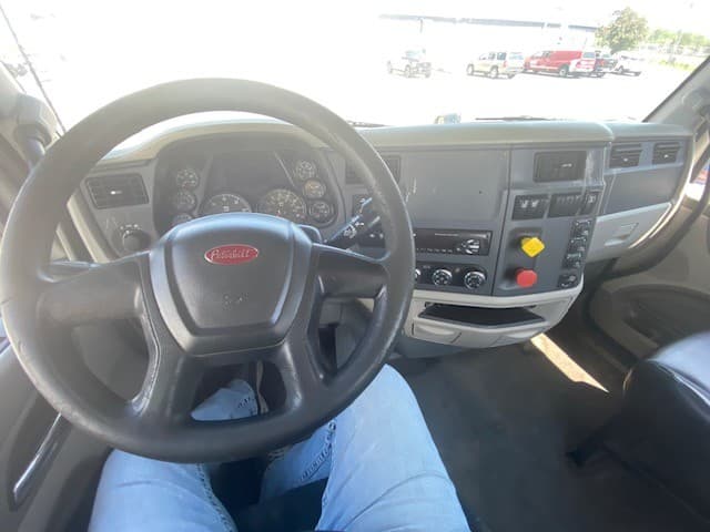 2019 Peterbilt 579 in Lima, OH — photo 21