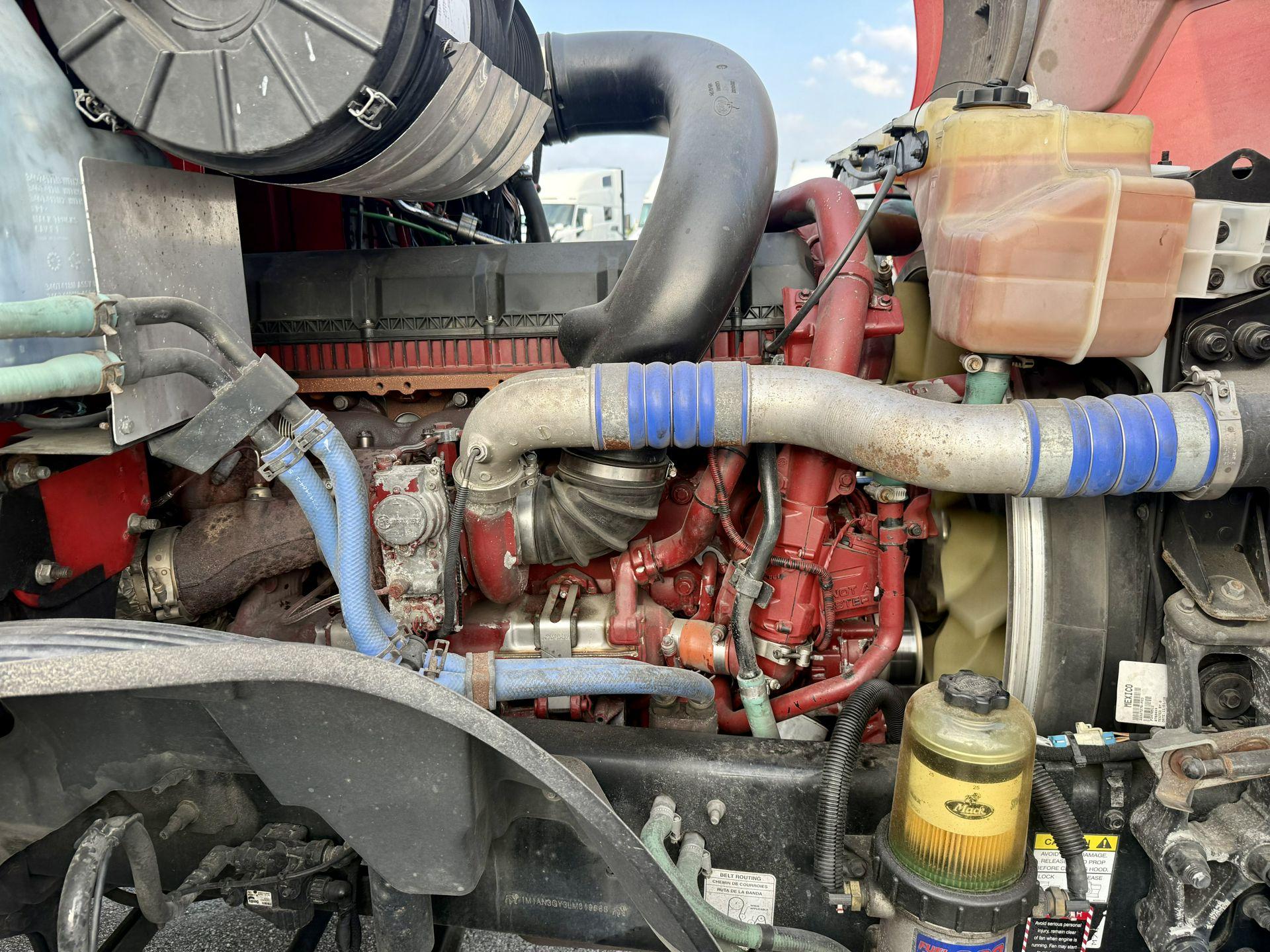 2020 Mack Anthem in Indianapolis, IN — photo 14