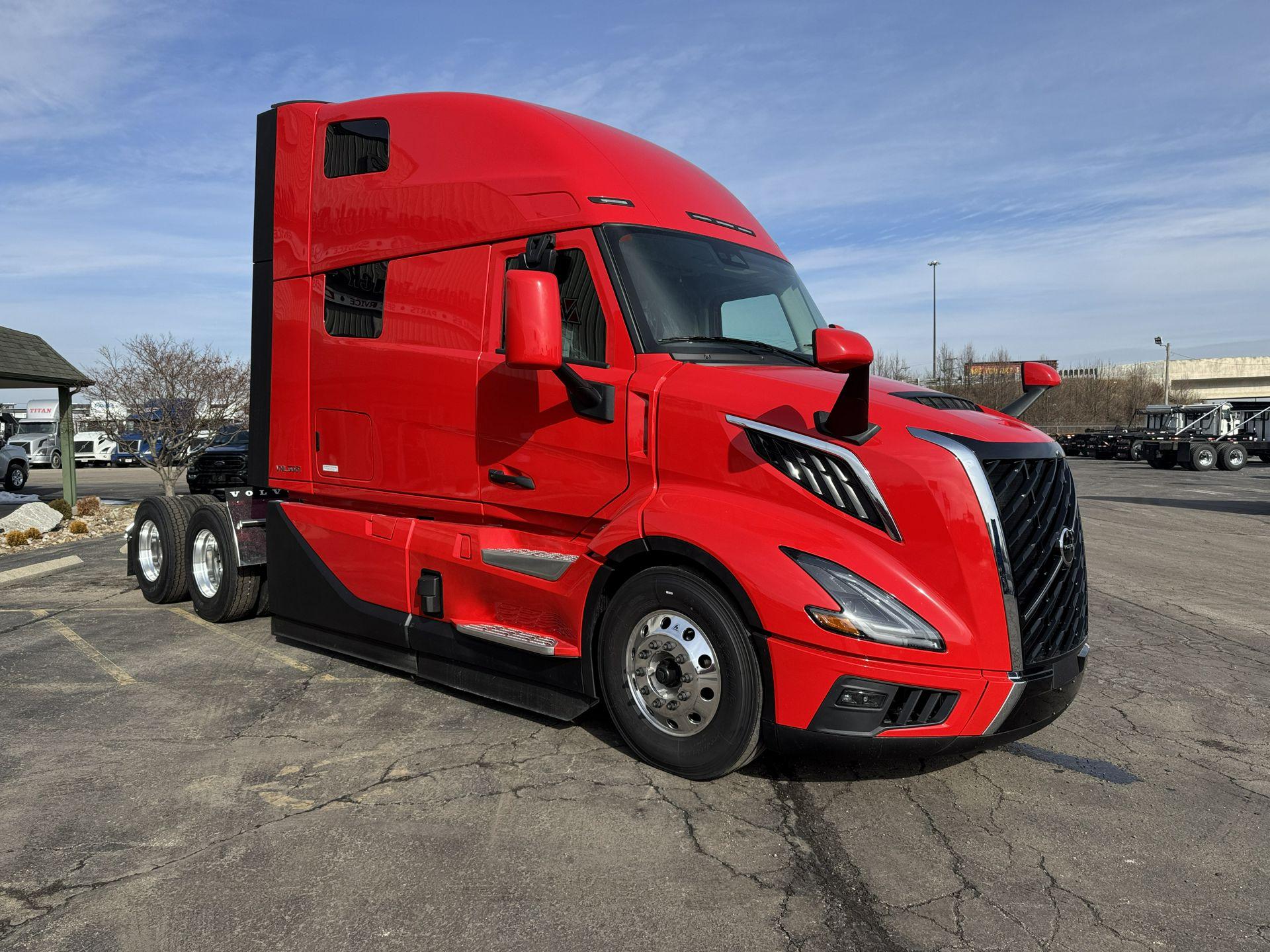 2027 Volvo VNL 860 in Clarksville, IN — photo 5