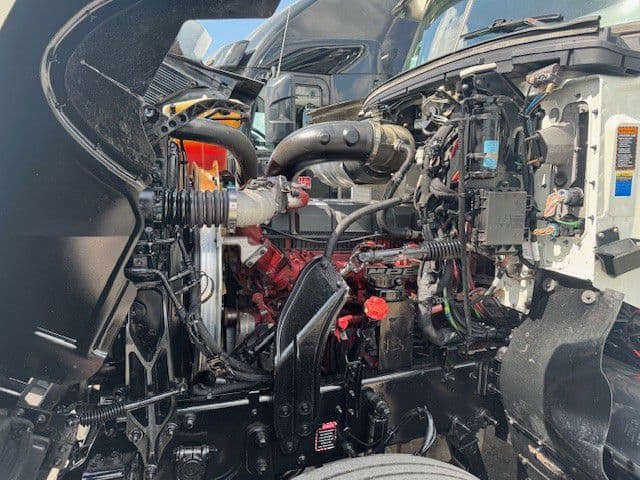 2021 Mack Pinnacle in La Vergne, TN — photo 9