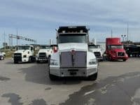 2025 Kenworth T880 in Indianapolis, IN — photo 3