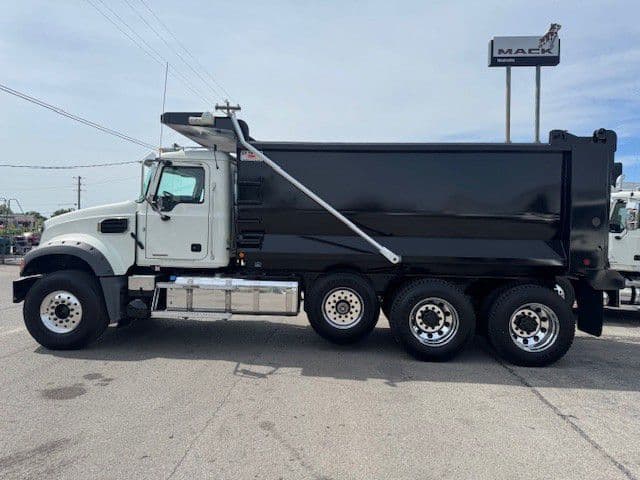 2024 Mack Granite in La Vergne, TN — photo 7