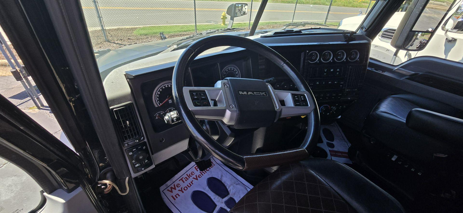 2021 Mack Anthem in Charlotte, NC — photo 33