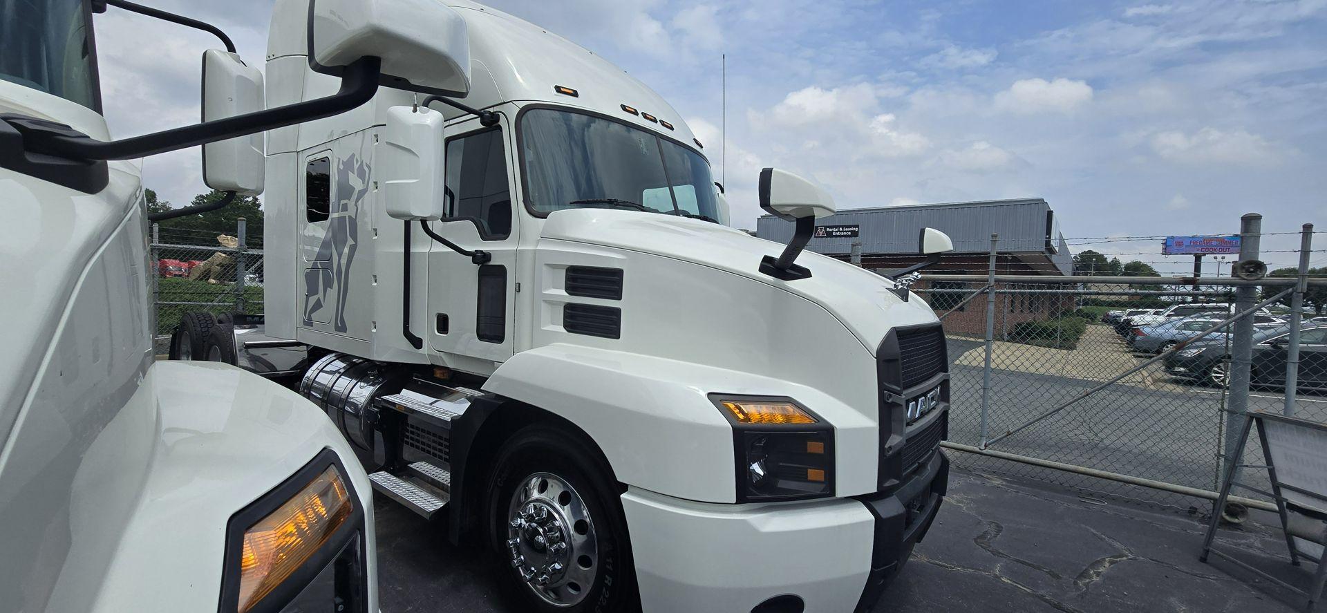 2020 Mack Anthem in Charlotte, NC — photo 5