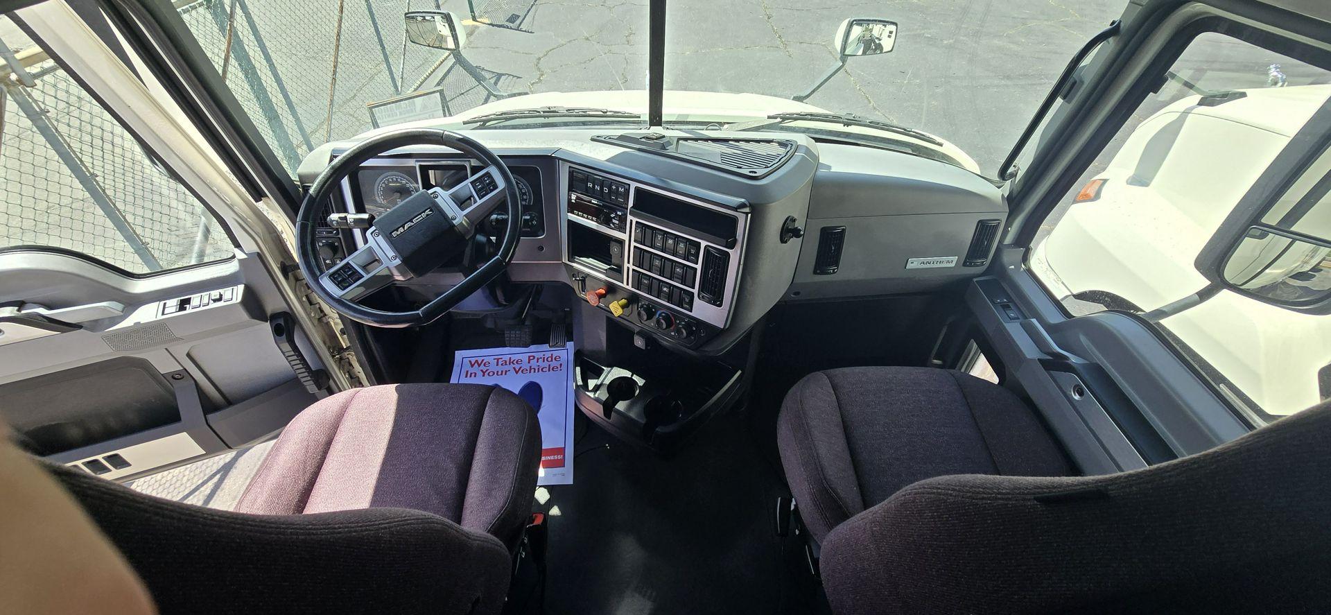 2020 Mack Anthem in Charlotte, NC — photo 21