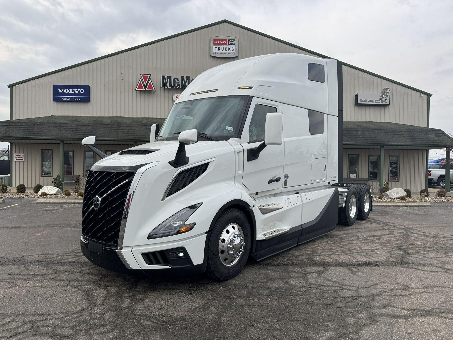 2027 Volvo VNL 860