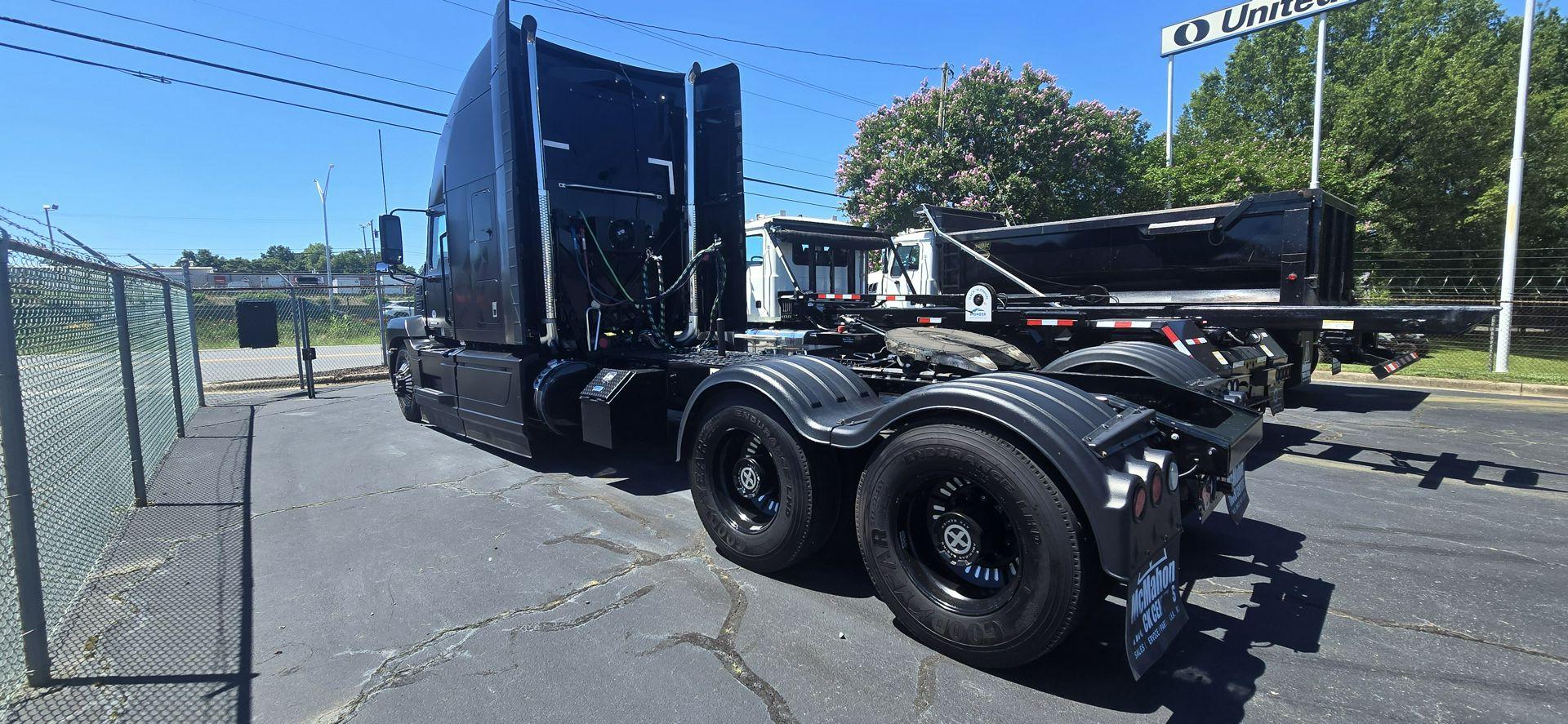 2021 Mack Anthem in Charlotte, NC — photo 10