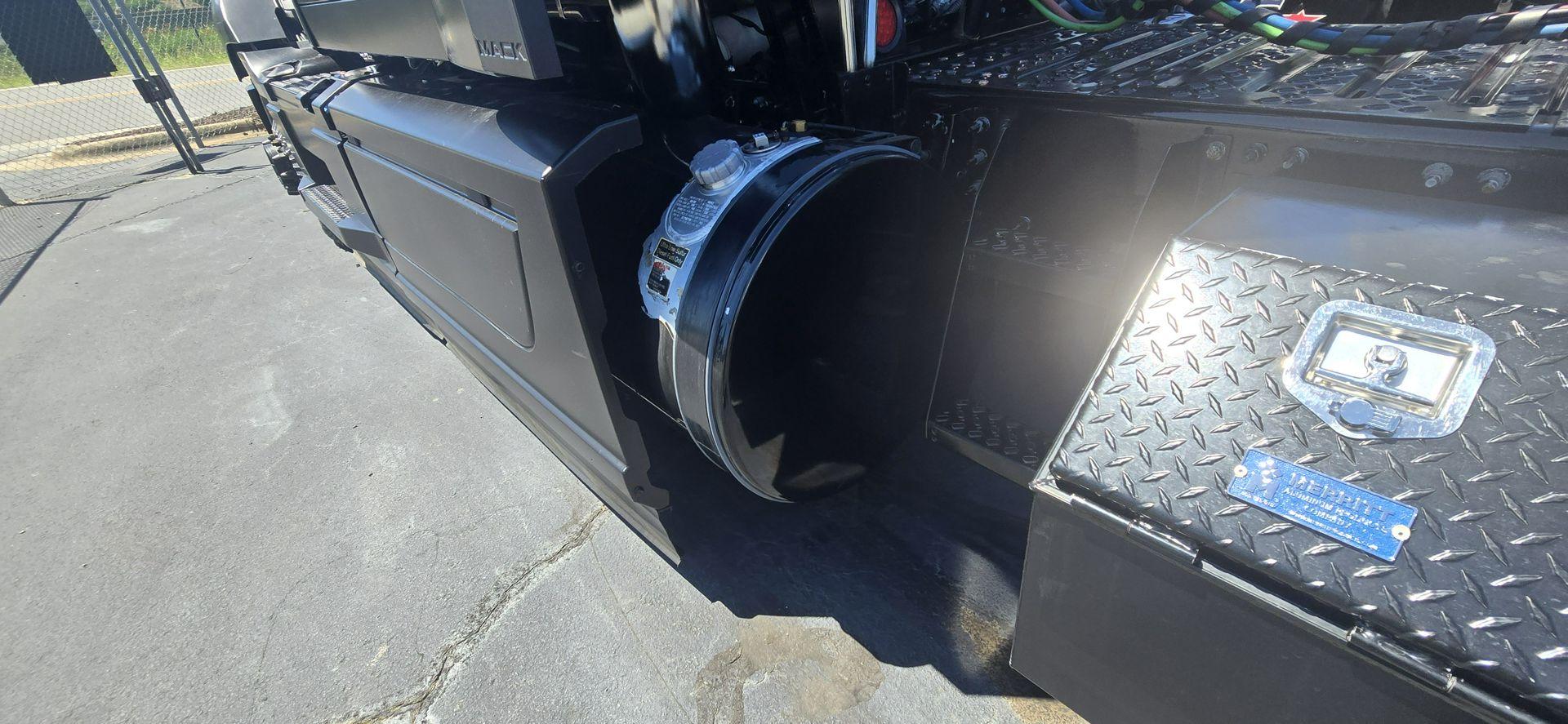 2021 Mack Anthem in Charlotte, NC — photo 25