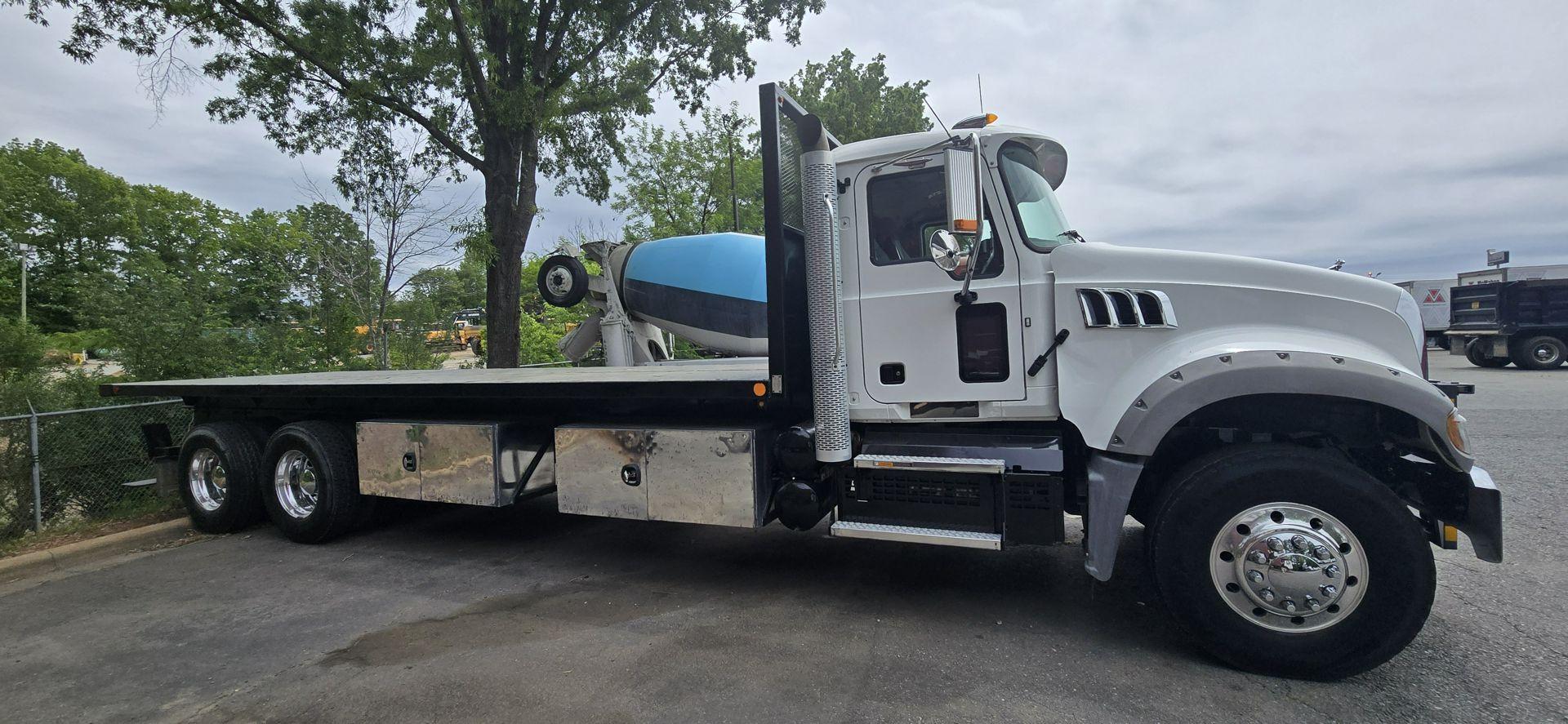 2020 Mack Granite in Charlotte, NC — photo 3