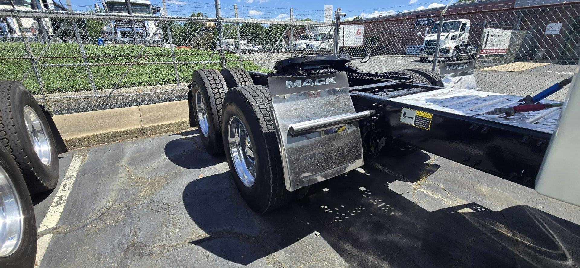 2020 Mack Anthem in Charlotte, NC — photo 32