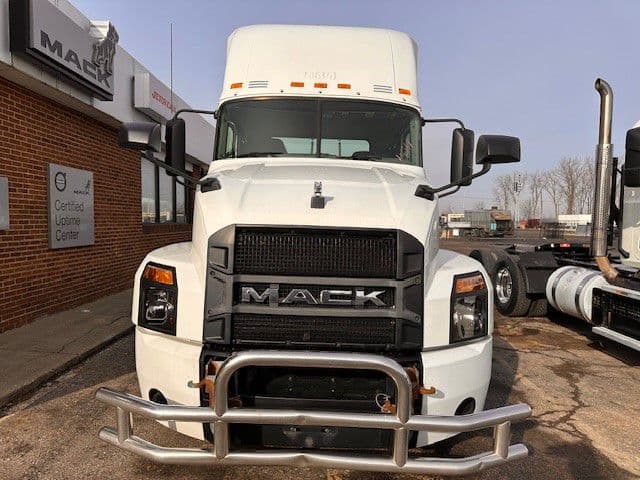2020 Mack Anthem in London, OH — photo 2