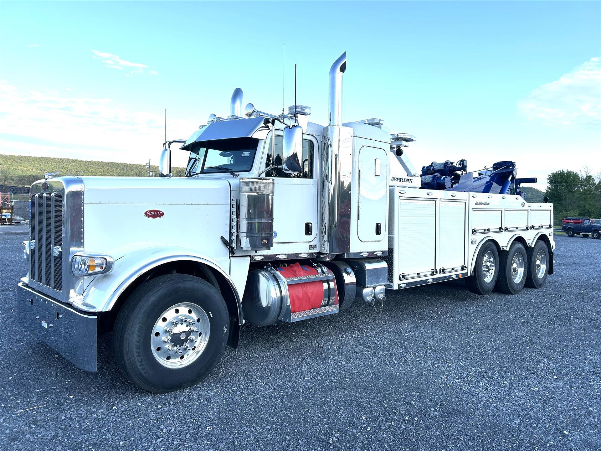 2024 Peterbilt 389