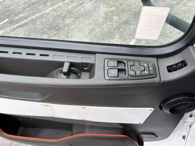 2020 Volvo in La Vergne, TN — photo 8