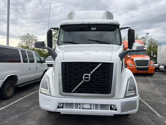 2020 Volvo in La Vergne, TN — photo 3