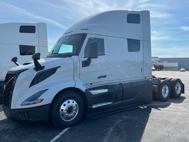 2027 Volvo VNL 860