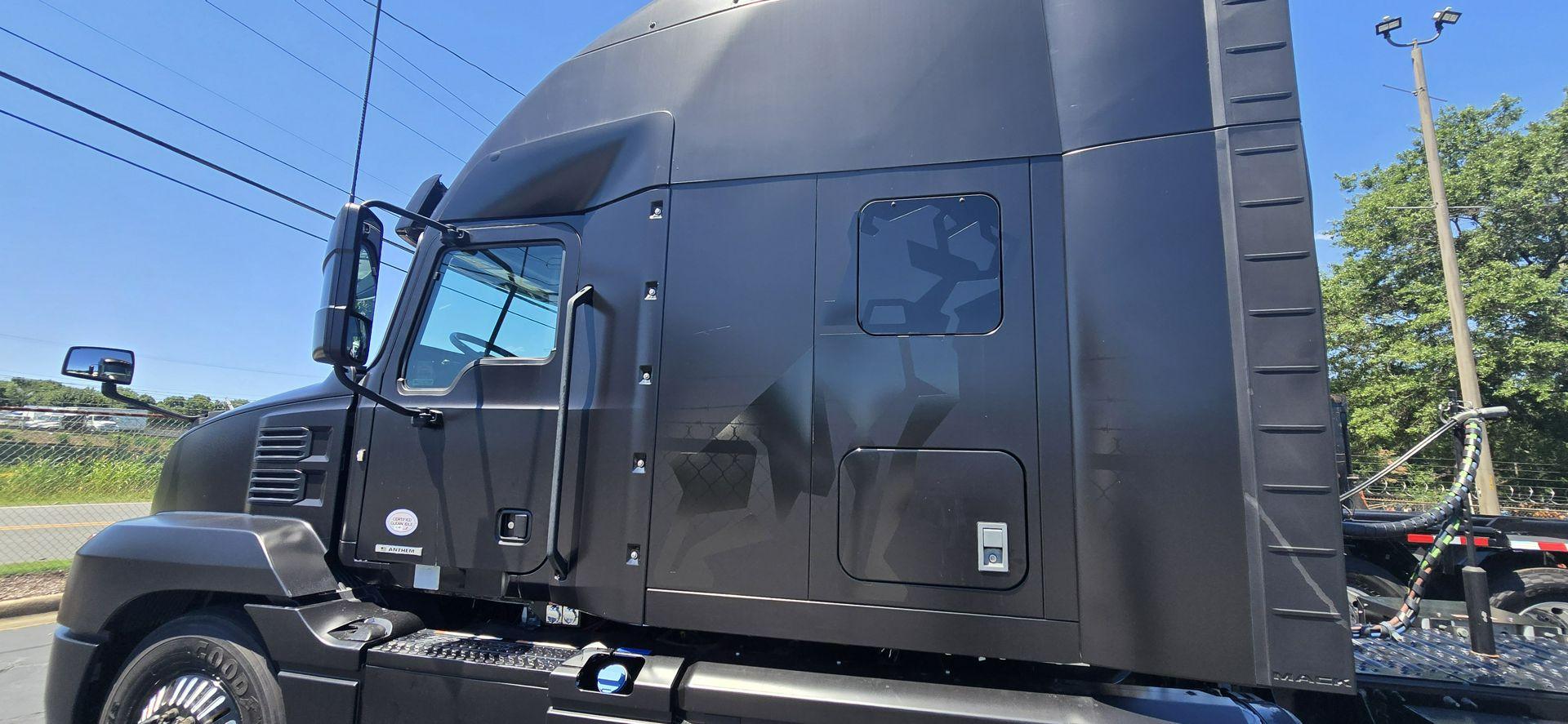 2021 Mack Anthem in Charlotte, NC — photo 2