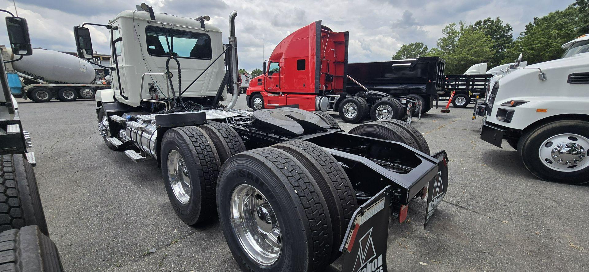 2020 Mack Anthem in Charlotte, NC — photo 5