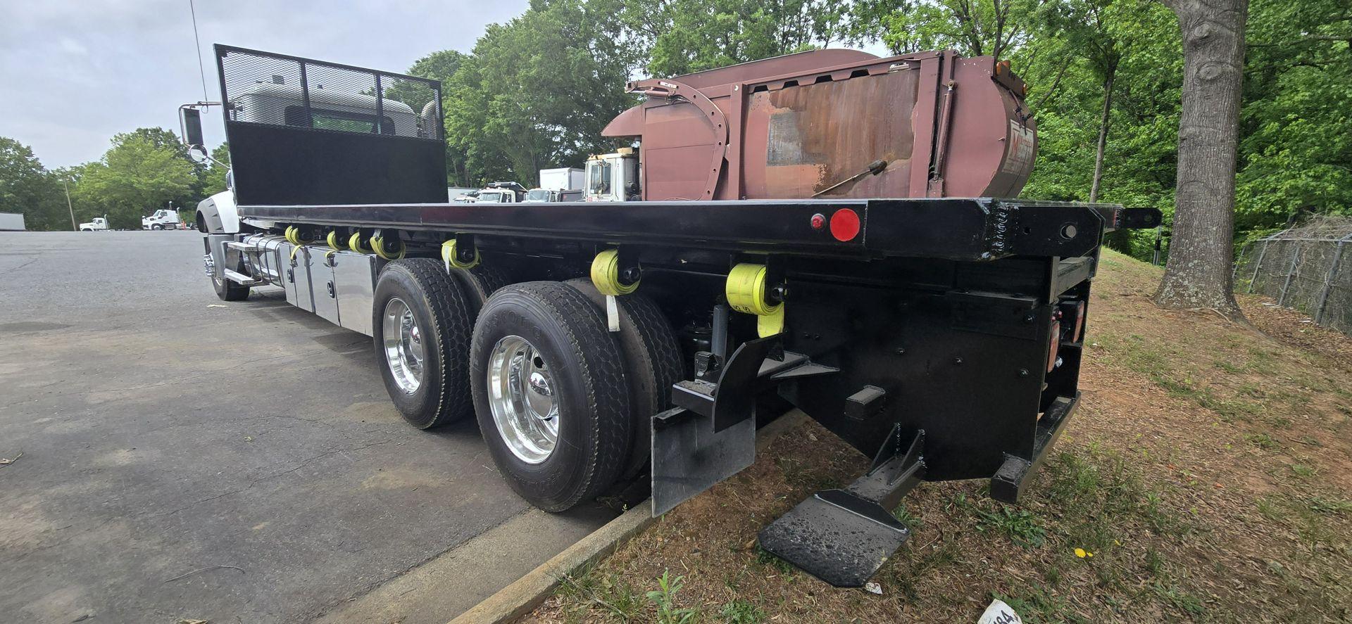 2020 Mack Granite in Charlotte, NC — photo 6