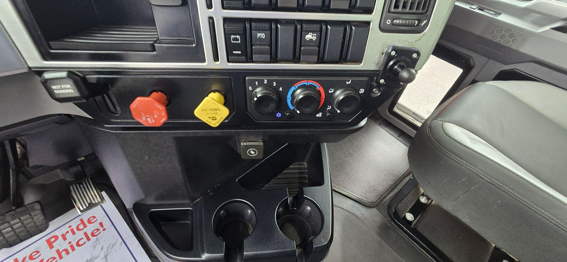 2020 Mack Anthem in Charlotte, NC — photo 24