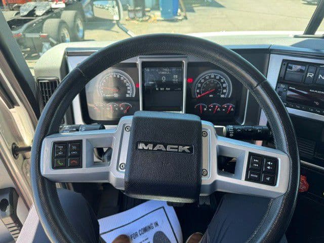 2022 Mack Anthem in La Vergne, TN — photo 16