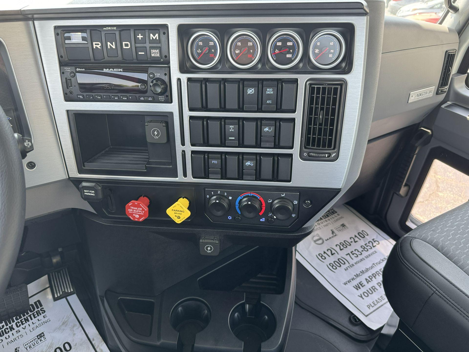 2026 Mack Anthem in Clarksville, IN — photo 9